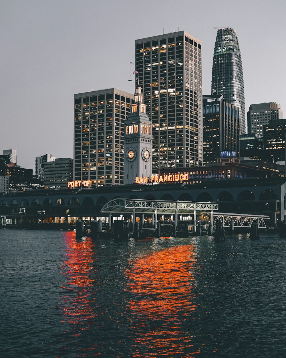 Bayview, Hunters Point, Visitacion Valley y Portola